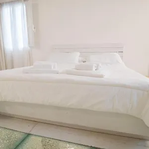 Casa Balmes 2*, Lecce Italia